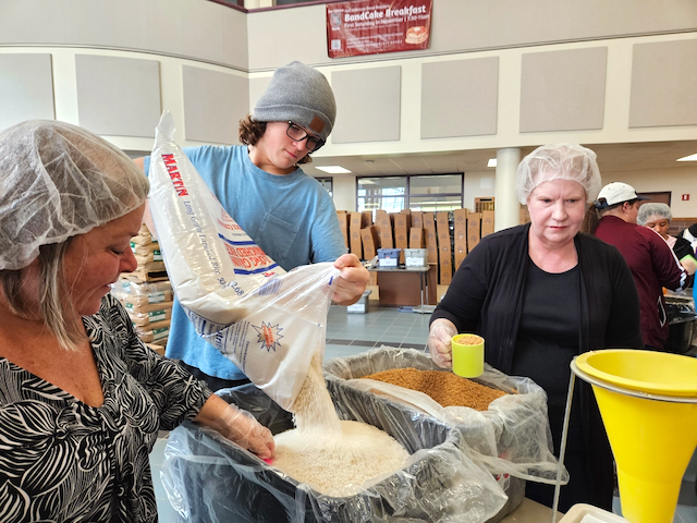 Area Rotary Interact clubs pack some 53 000 meals to feed world s